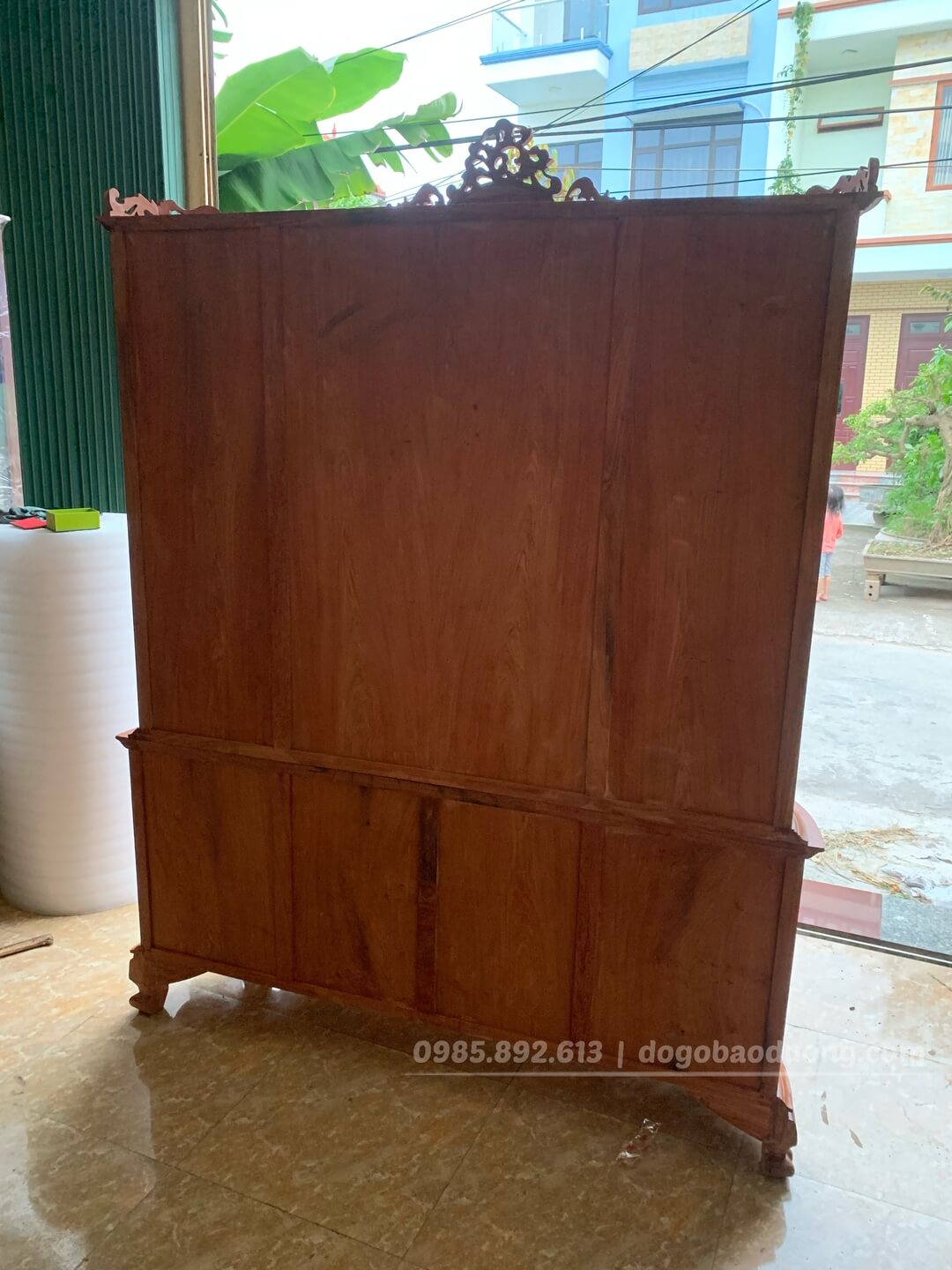 Mặt sau tủ